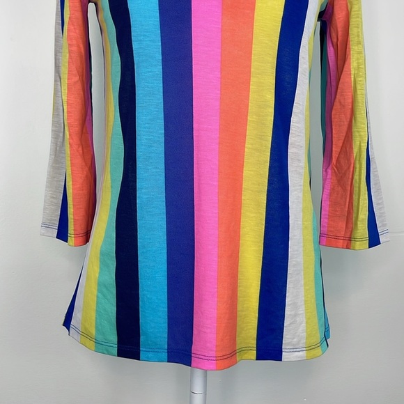 Lily Pulitzer Waverly Top in Multi Sun Stripe/Rainbow Stripe. Size XS - Picture 4 of 13